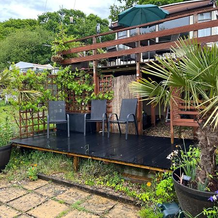 Wootton Bridge  Private Holiday Home In Calm Site المظهر الخارجي الصورة