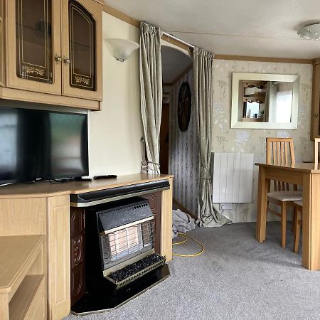 Wootton Bridge  Private Holiday Home In Calm Site المظهر الخارجي الصورة